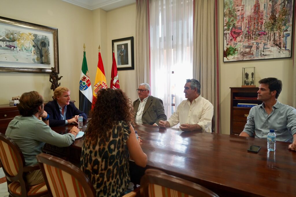reunion alcalde badajoz reunion alcalde badajoz